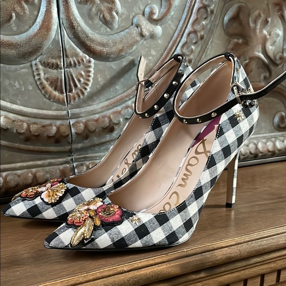 Sam Edelman Black and White Checkered Heels with Floral Embellishments - Picture 1 of 5